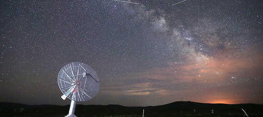 Из сводки новостей USA Today: Спустя 30 лет после запуска, головному терминалу NASA удалось-таки установить связь с космической станцией Pioneer 10, которая находится сейчас на расстоянии 12 миллиардов километров от Земли. Ученые послали сигнал в пятницу с радиотелескопа, расположенного в пустыне к востоку от Лос-Анджелеса. Спустя 22 часа 6 минут радиотелескоп в Испании принял ответ. По данным головного компьютера NASA, расшифрованный ответный сигнал был мощным и чистым и состоял из простого набора символов: Idite otsudova!